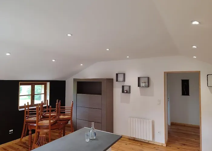 Vakantiehuis Chez L'apiculteur Flour L'etang